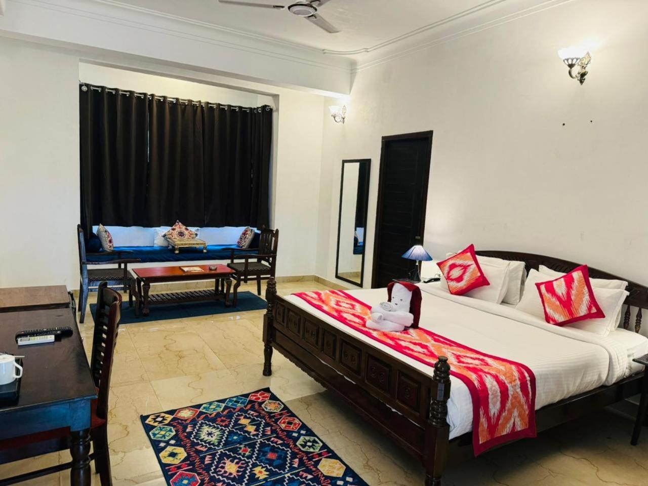 Jag Aravali Resort Udaipur By Naina Staycation - Best For Corporate Events - Family Resort - Swimming Pool - Gardens Udajpur Exteriér fotografie