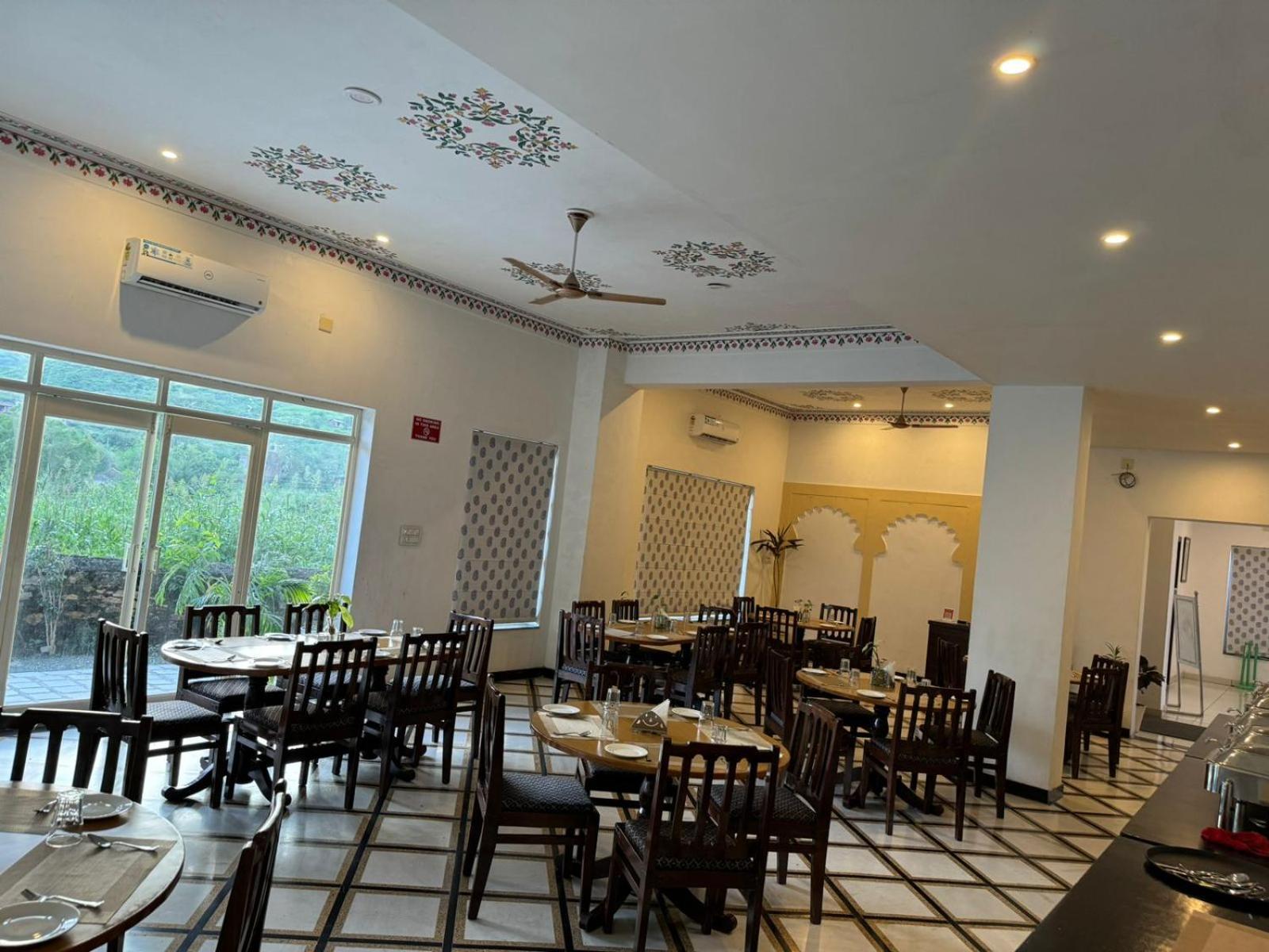 Jag Aravali Resort Udaipur By Naina Staycation - Best For Corporate Events - Family Resort - Swimming Pool - Gardens Udajpur Exteriér fotografie