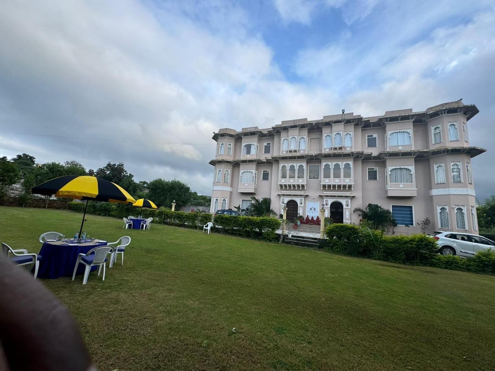 Jag Aravali Resort Udaipur By Naina Staycation - Best For Corporate Events - Family Resort - Swimming Pool - Gardens Udajpur Exteriér fotografie