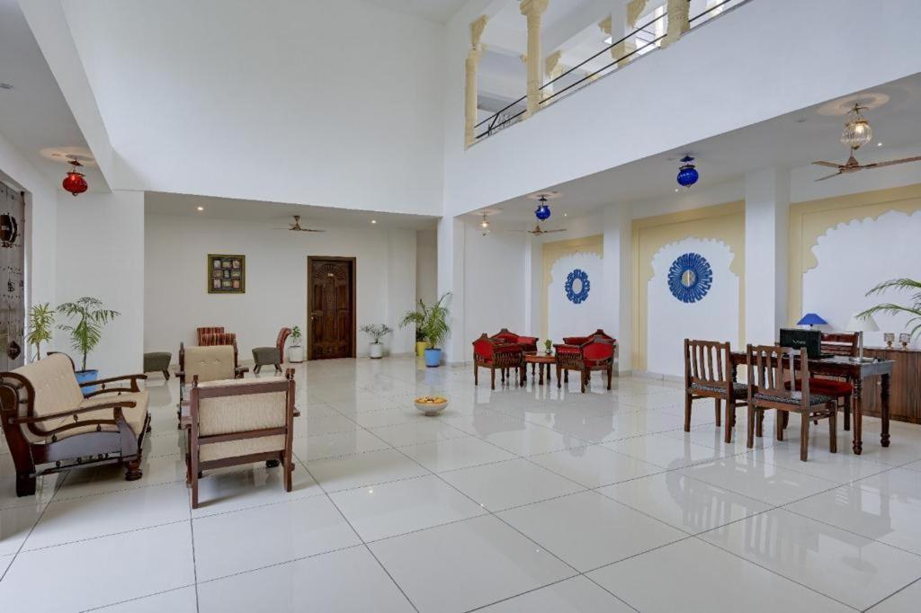 Jag Aravali Resort Udaipur By Naina Staycation - Best For Corporate Events - Family Resort - Swimming Pool - Gardens Udajpur Exteriér fotografie